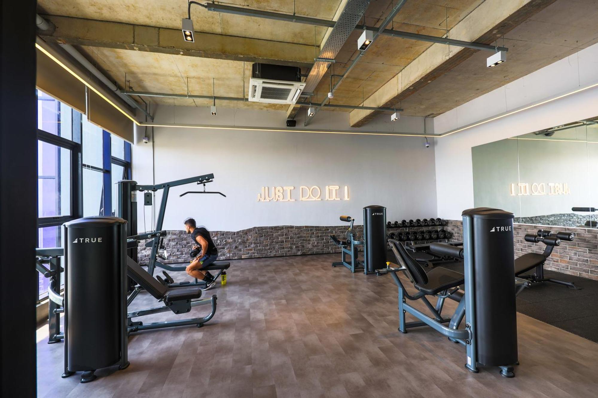 Millerz Square By Mykey Apartment Kuala Lumpur Exterior photo The gym at the University of Roehampton