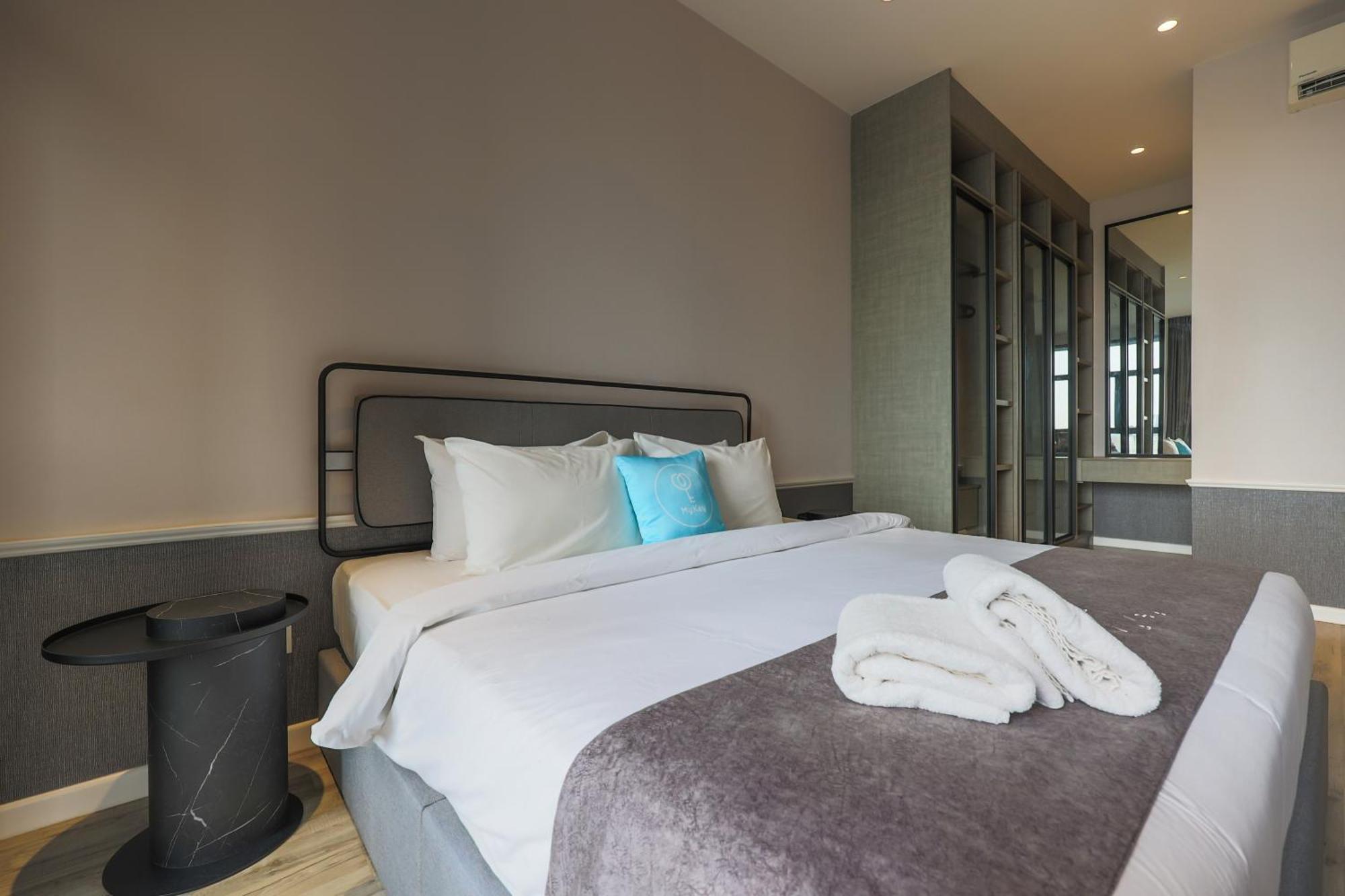 Millerz Square By Mykey Apartment Kuala Lumpur Exterior photo A bedroom at the hotel