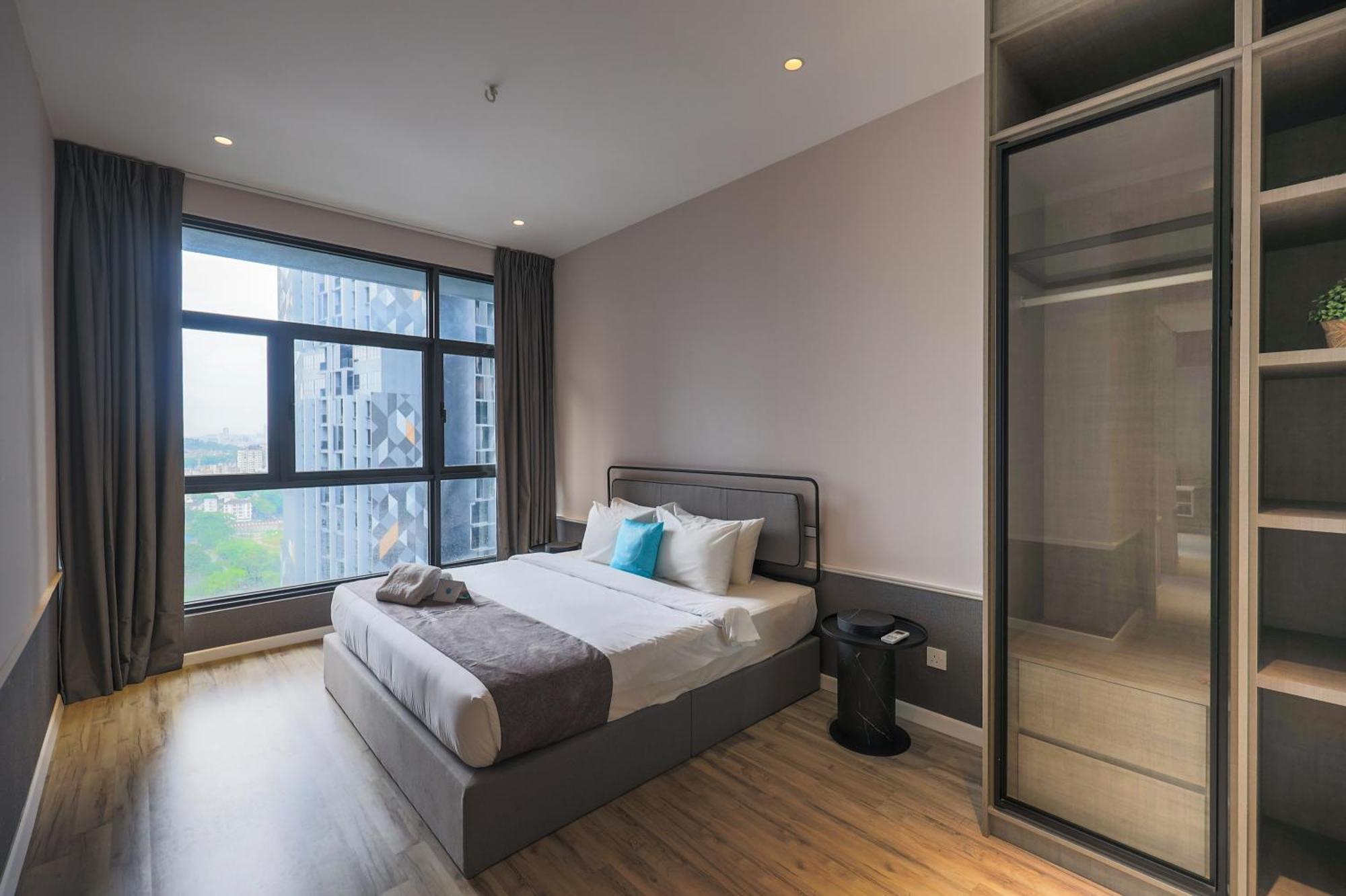 Millerz Square By Mykey Apartment Kuala Lumpur Exterior photo A bedroom at the hotel