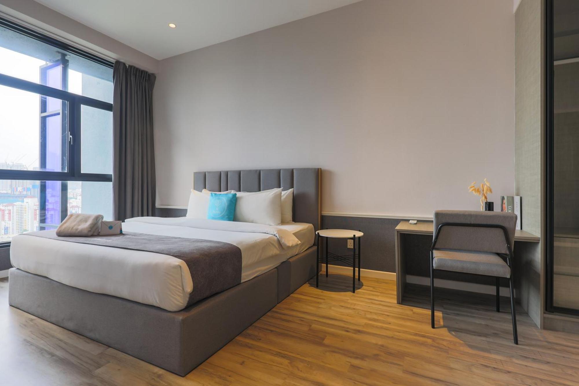 Millerz Square By Mykey Apartment Kuala Lumpur Exterior photo A bedroom at a hotel