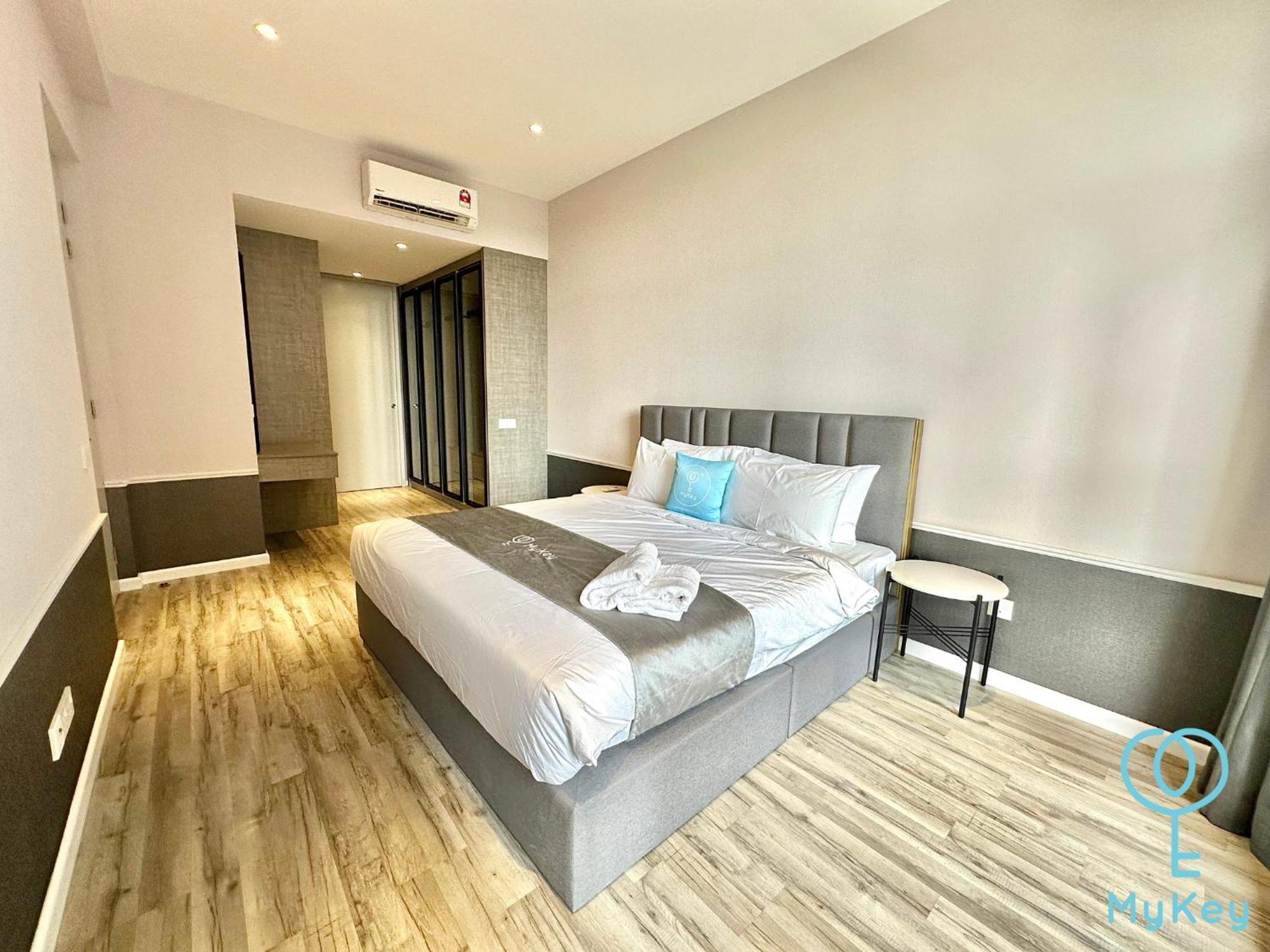 Millerz Square By Mykey Apartment Kuala Lumpur Exterior photo Deluxe Room